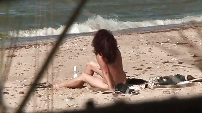 بازی برهنه در مزرعه آسیاب بادی زن برهنه دانلود فیلم کوتاه سکسی در خارج از منزل در جمع